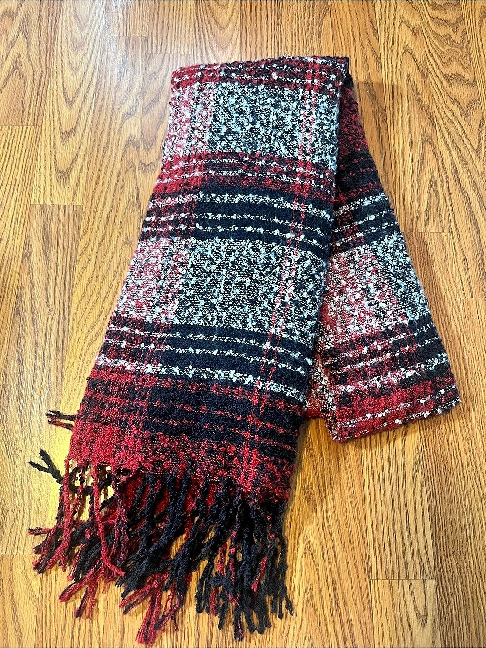 Steve Madden Plaid Fringe Scarf in Red & Black Like New